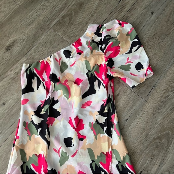 SHEIN White and Black One Shoulder Sundress - Picture 2 of 5